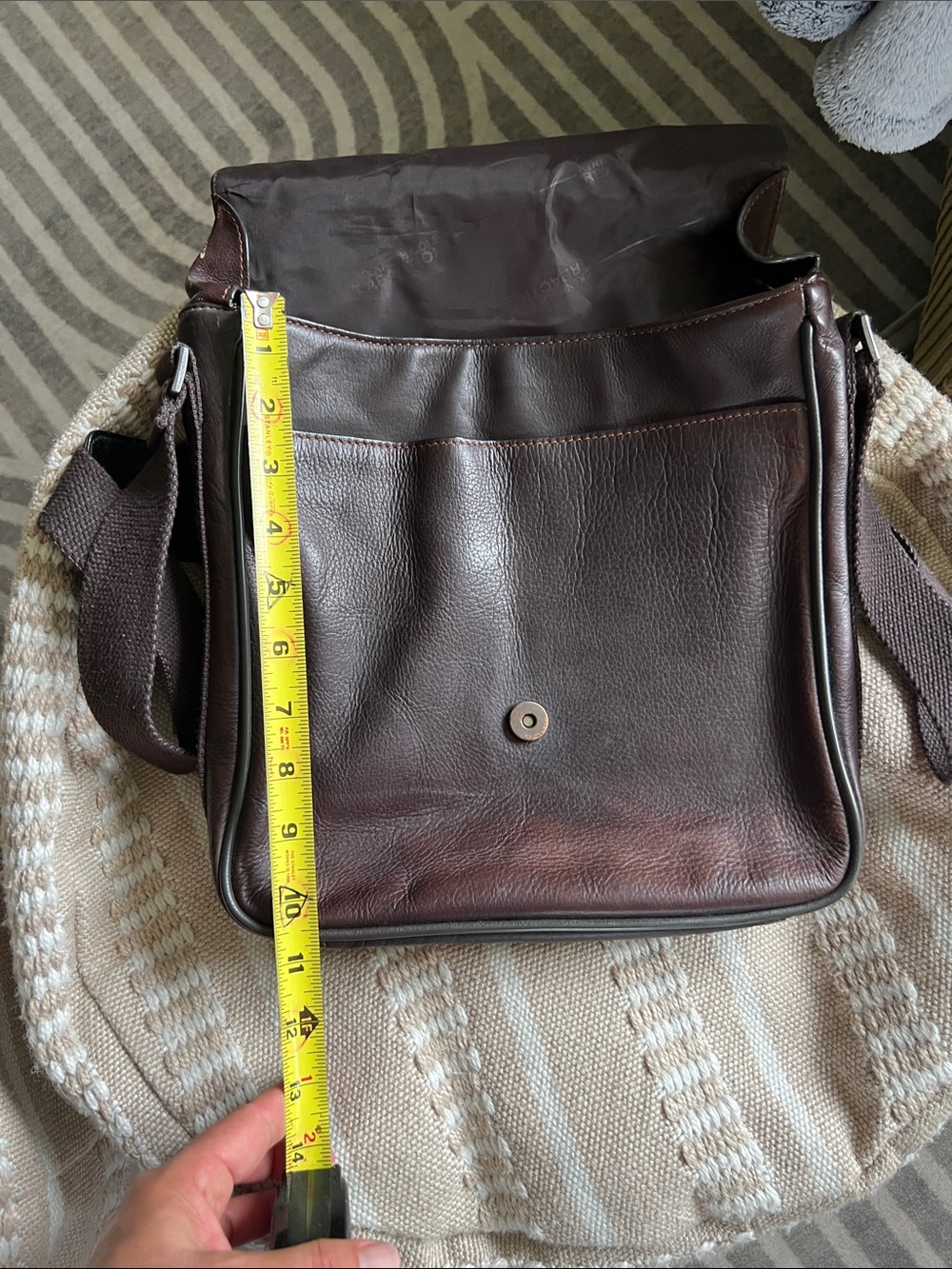 Genuine Leather Messenger Bag Kenneth Cole Reaction Dark Brown Adjustable Strap - Picture 13 of 15